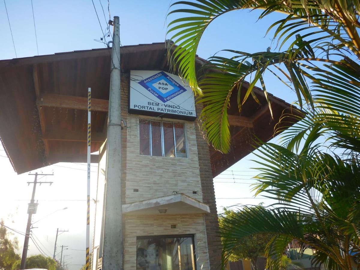 Sobrado Com Piscina Em Condomino Fechado A 150 M Da Praia Caraguatatuba Extérieur photo