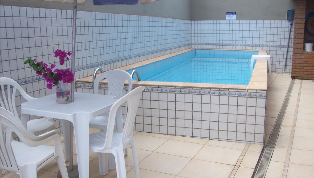 Sobrado Com Piscina Em Condomino Fechado A 150 M Da Praia Caraguatatuba Chambre photo